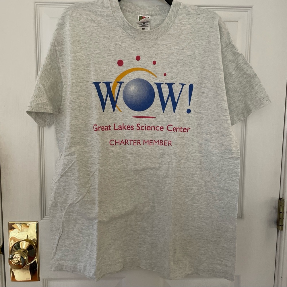 VTG XL WOW Great Lakes Science Ctr Charter Member Gray Screenprint t shirt 23”P